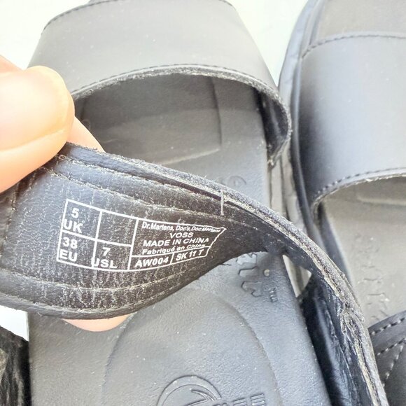 Dr. Martens Blaire Hydro Leather Platform Sandals Women’s Size 7 Black - Picture 8 of 10
